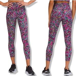 Lululemon Base Pace High-Rise Running Tight 25”Leggings in Floral Electric Multi